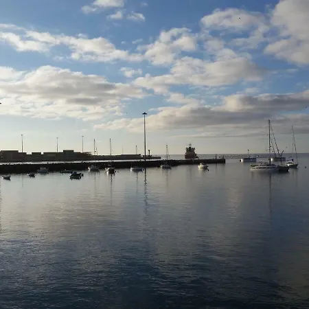 Vivienda Frente Al Mar *